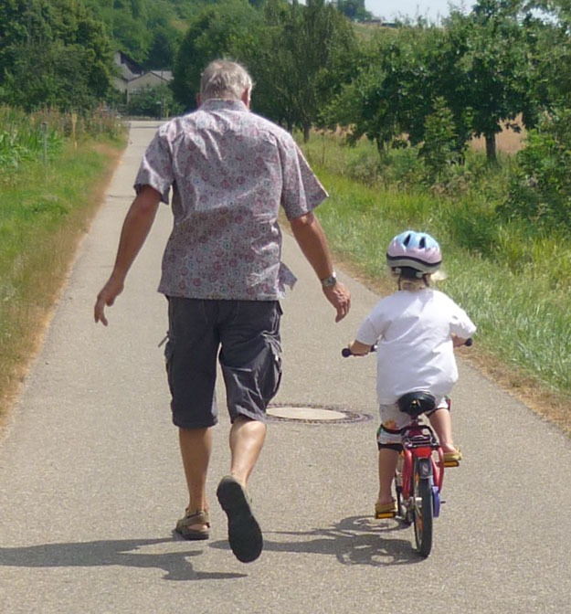 You can do it son! training wheels